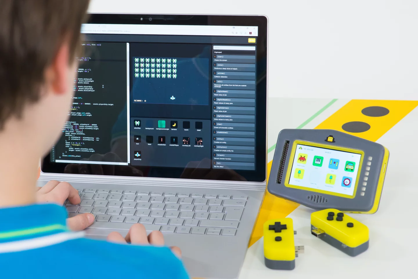 Apps and games are created using a browser-based coding platform called Curiosity, which allows users to develop apps using JavaScript, Python, Lua, HTML/CSS and PHP
