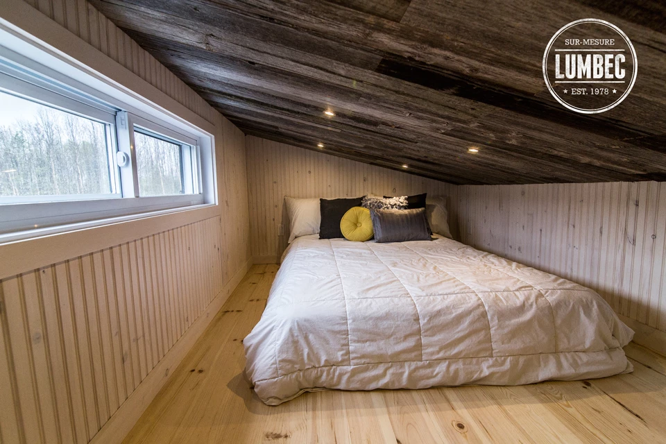 Another shot of the bedroom