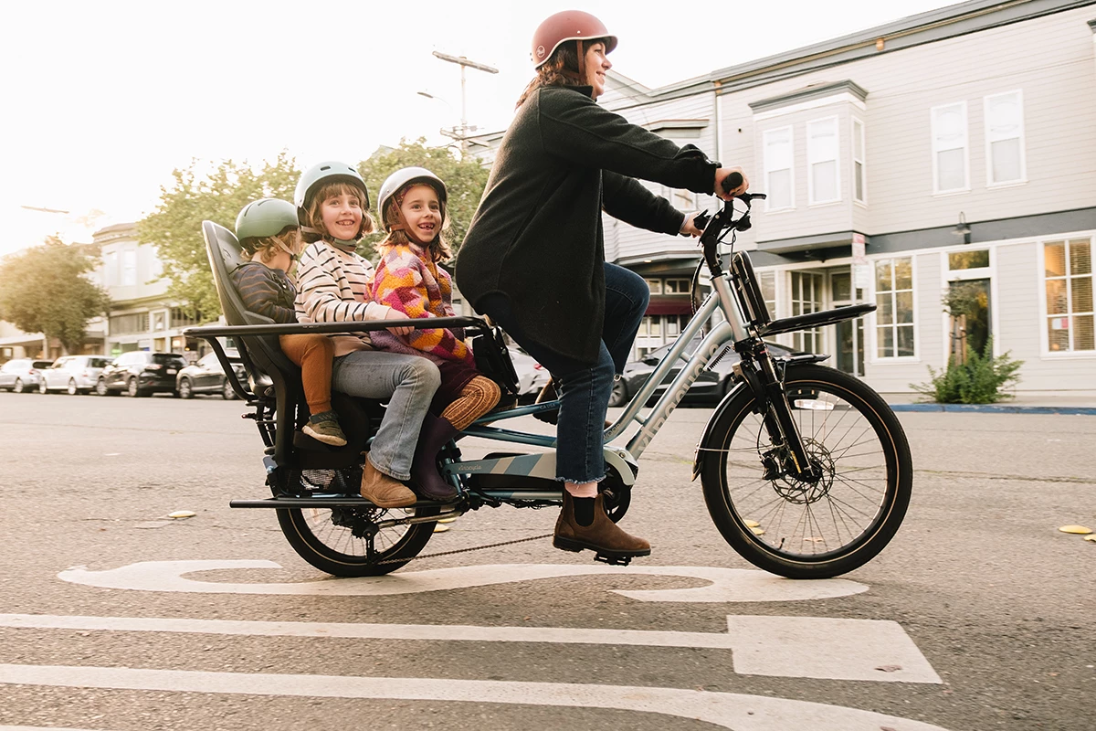 "Deciding to embrace the cargo bike lifestyle involves a lot of research, comparison, and work from the outset," says Steve Zourntos, Head of Product at Xtracycle. "We built the Swoop ASM to answer all your questions - will we all fit? Yes. What accessories do we need? We include them. Is this a great value? Yes. Our designs remove the barriers so riders can say yes to cargo biking with confidence."