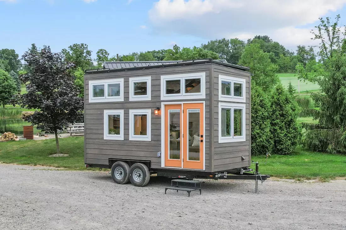 The Pathway measures just 18 ft (5.4 m) in length and is based on a double-axle trailer