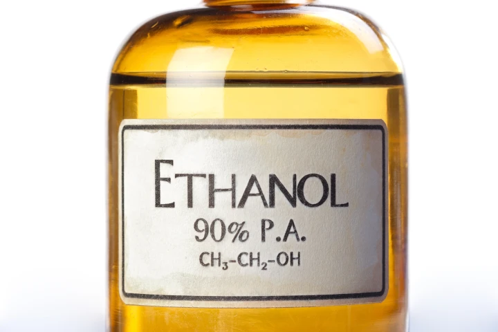 Carbon monoxide gas could be a new main source of ethanol fuel (Photo: Shutterstock)