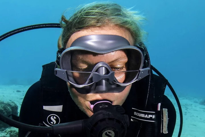 The SeeDeep glasses can be taken off if they won't be needed for a while, and stored in an included neoprene pouch