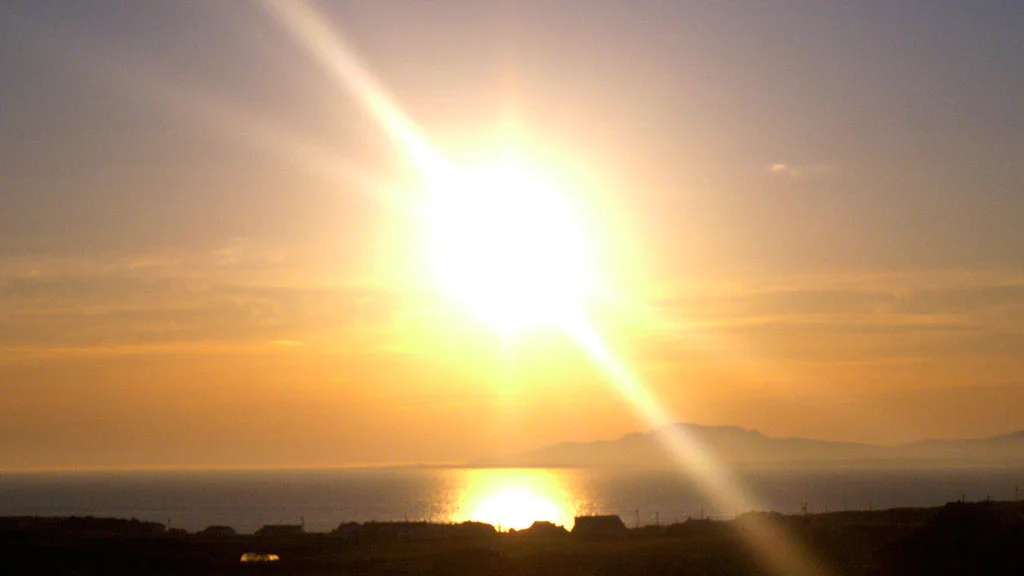 A new discovery by U-M researchers could see energy from the sun harnessed without solar cells (Image: dingbat2005 via Flickr)