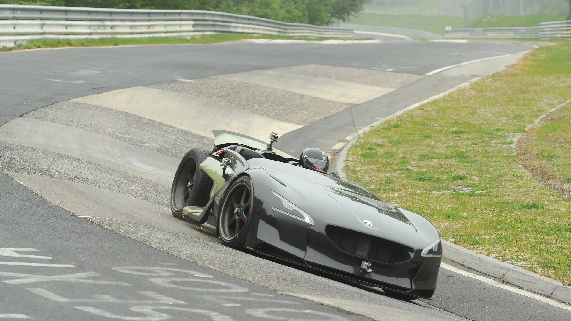 Peugeot's EX1 electric concept