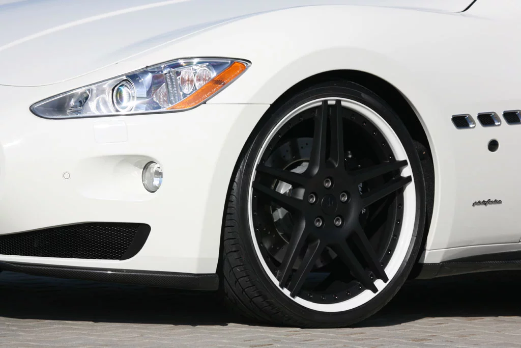 The modifications extend to a custom intake manifold, larger injectors, re-mapping of the engine, three-piece wheels