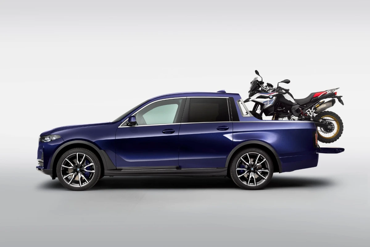 The one-off BMW X7 Pick-up ready for action