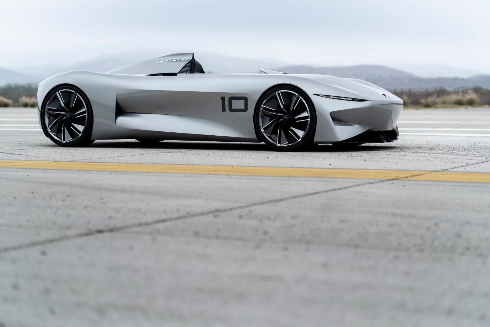 Infiniti Concept 10: designed to look like it's very fast
