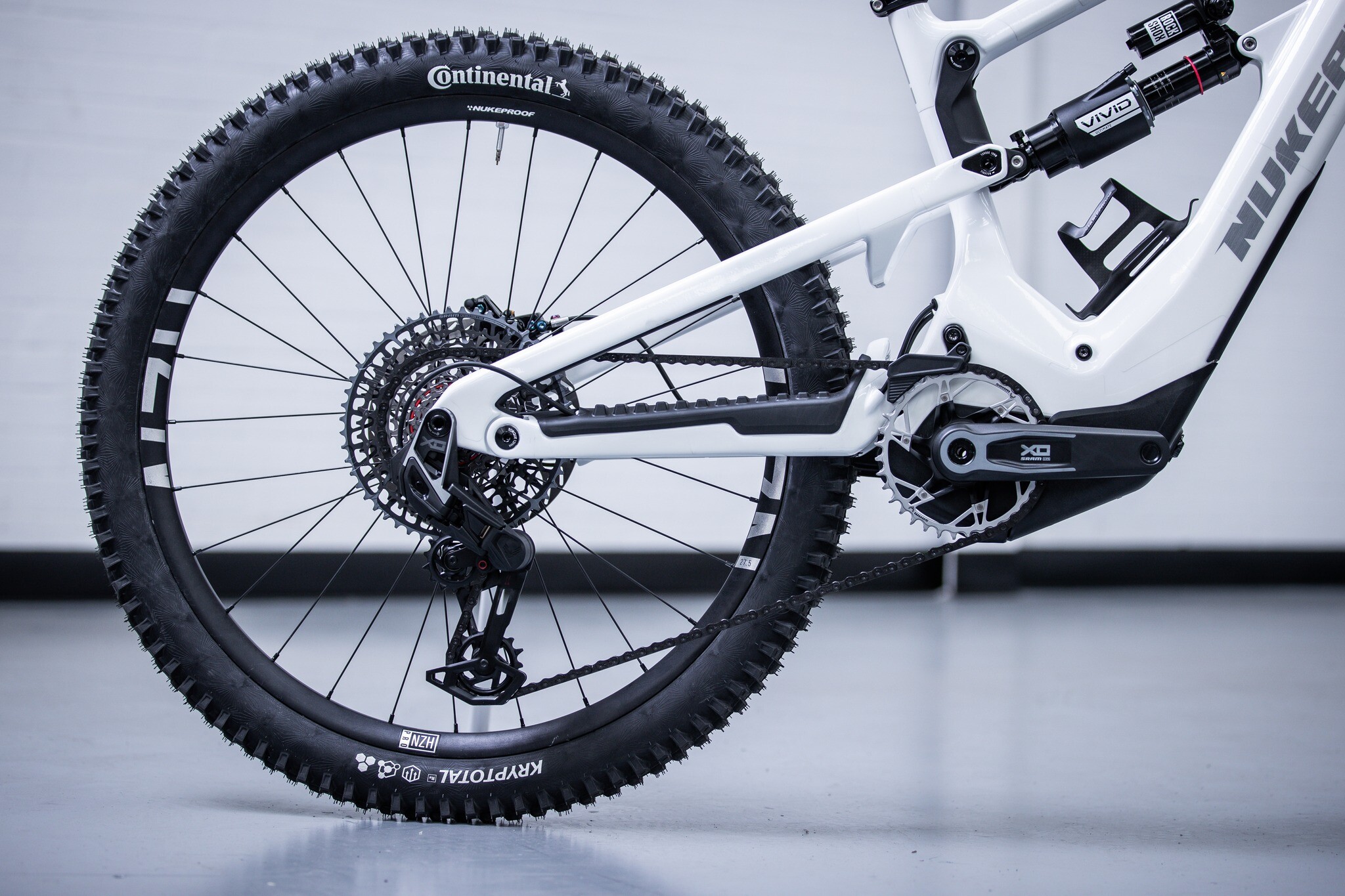 Megawatt Carbon: электрический велосипед с Sram Eagle Powertrain