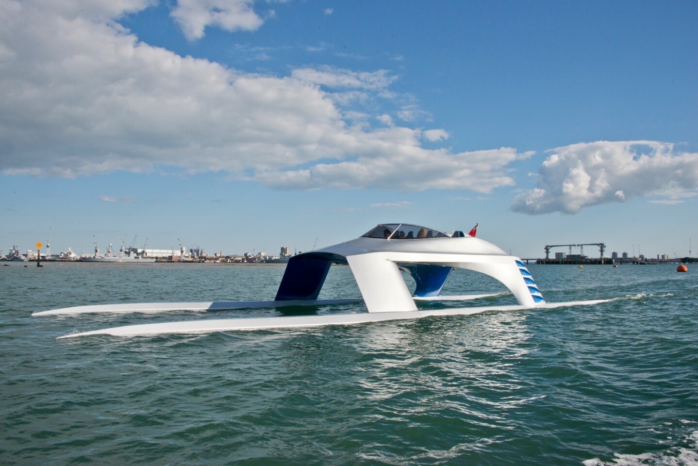Glider SS18 takes to the water