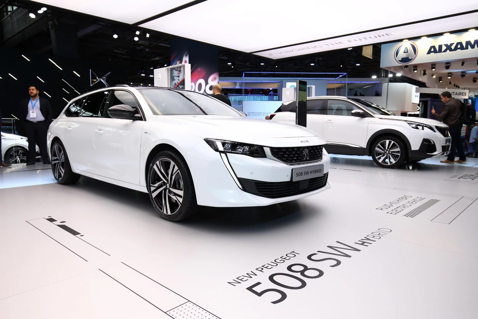 Peugeot will begin selling 508 models in early 2019 and the hybrid option will launch later in the year