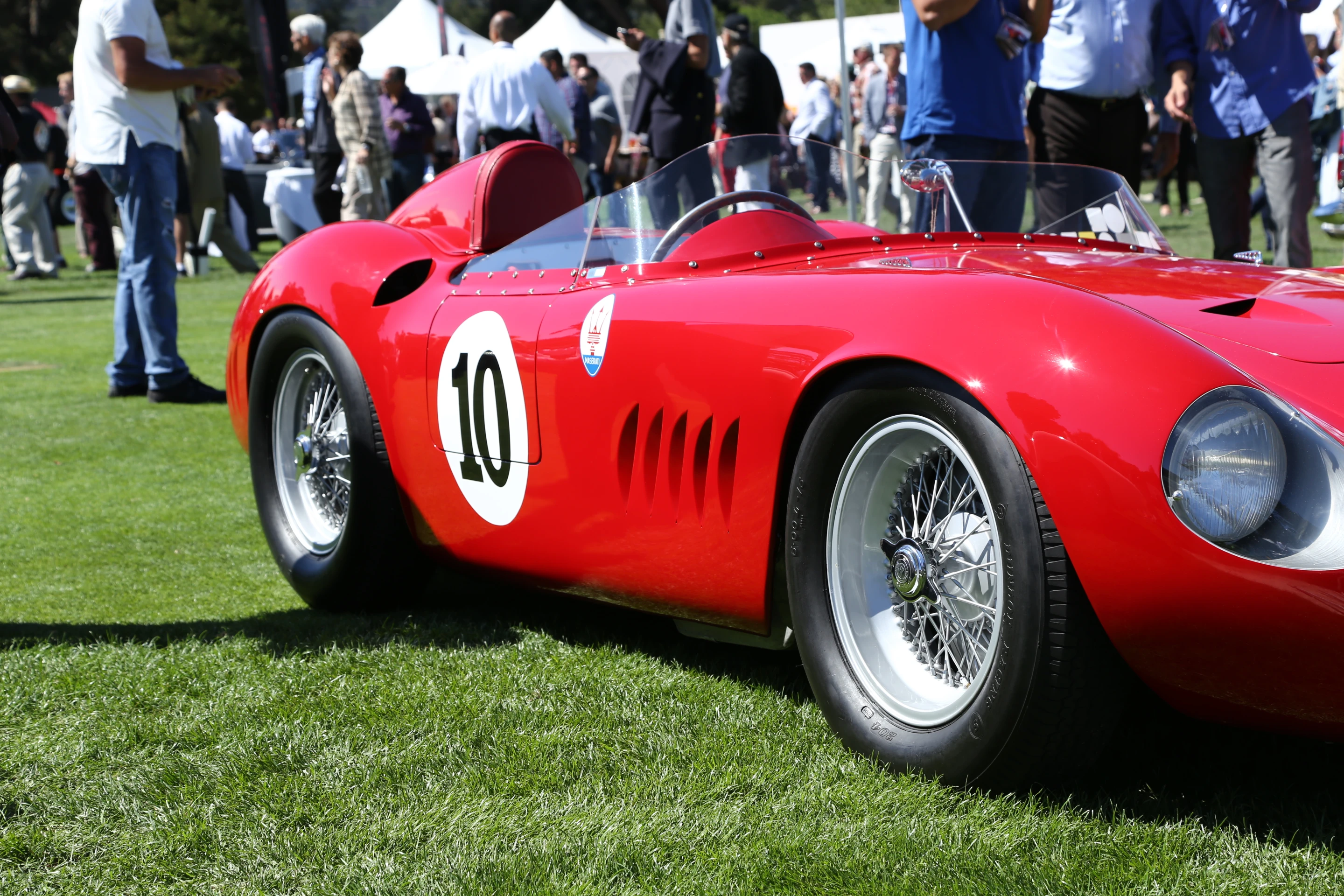 Beautiful example of a 1957 Maserati 300S on the grass at Quail (Photo: Angus MacKenzie/Gizmag.com)