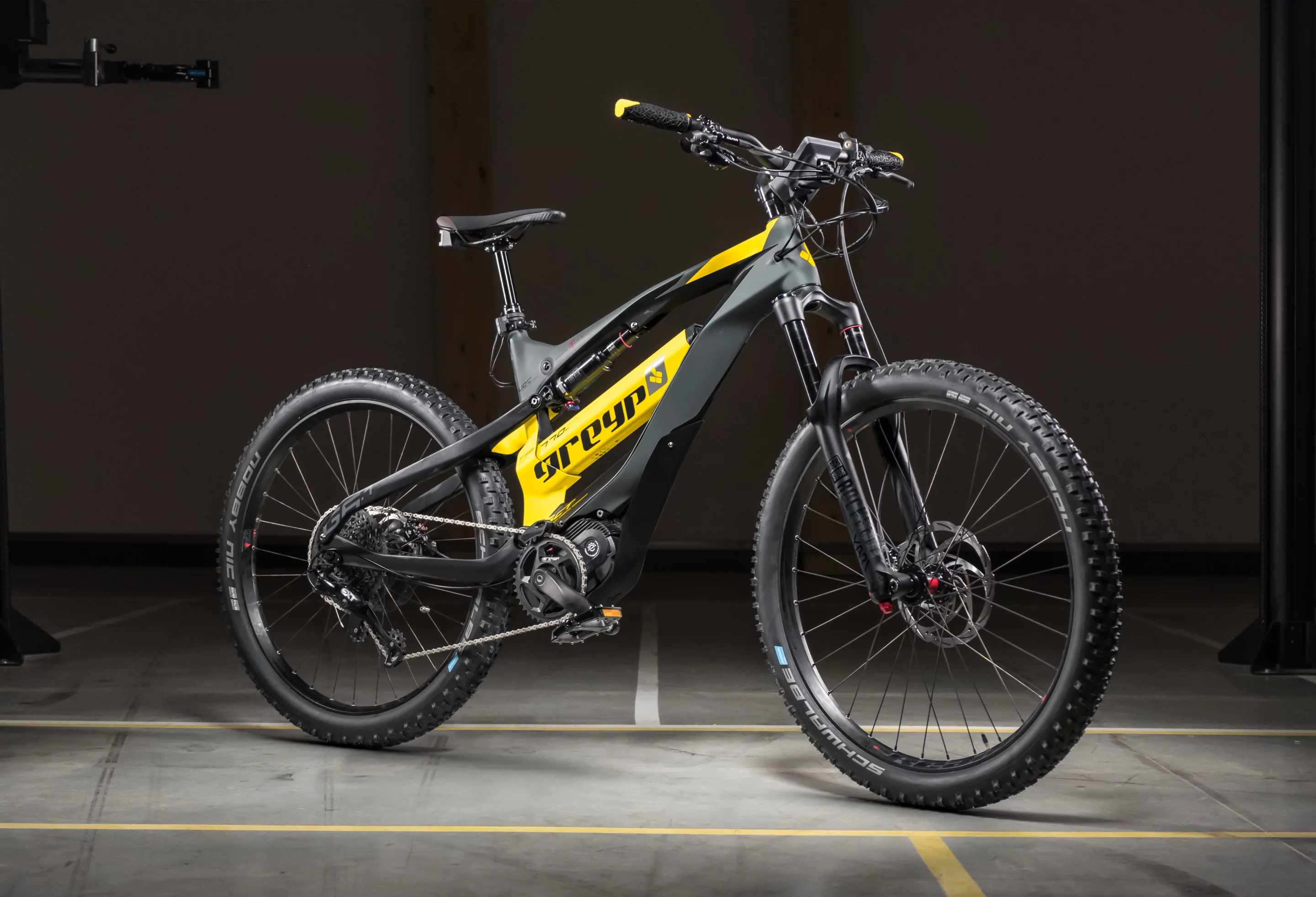 The Greyp G6 Bold FS model is the entry level bike of the range, priced at €6,499
