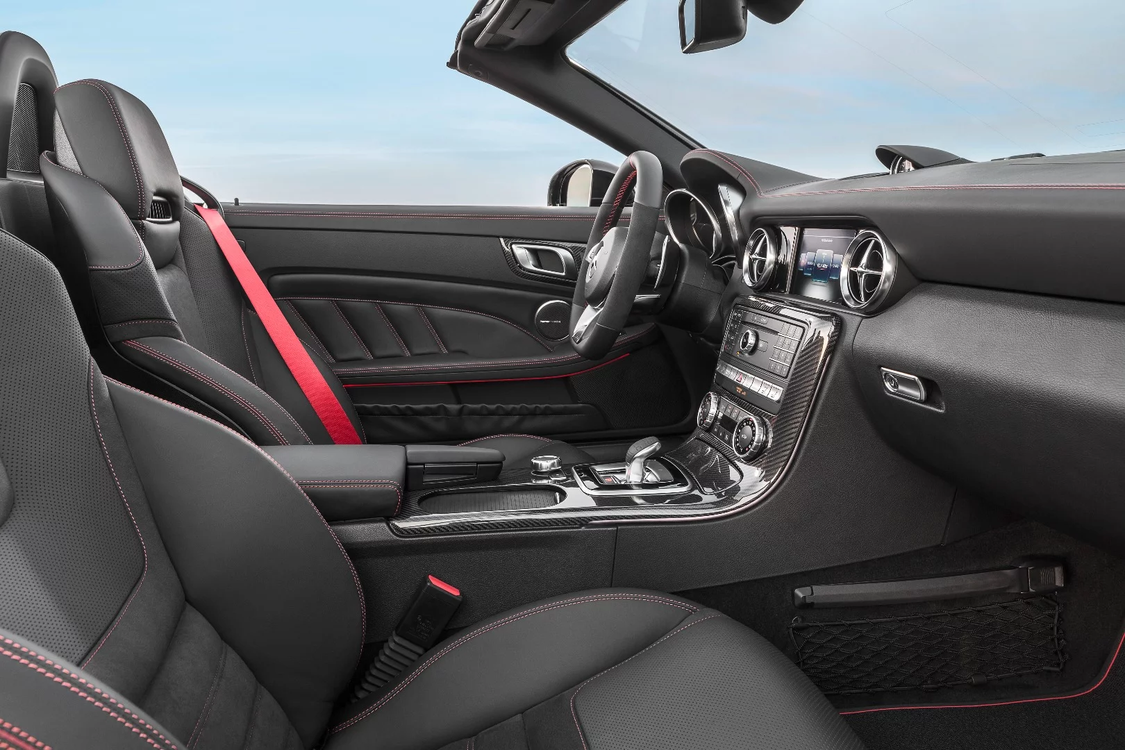 The redesigned interior of the new Mercedes Benz SLC