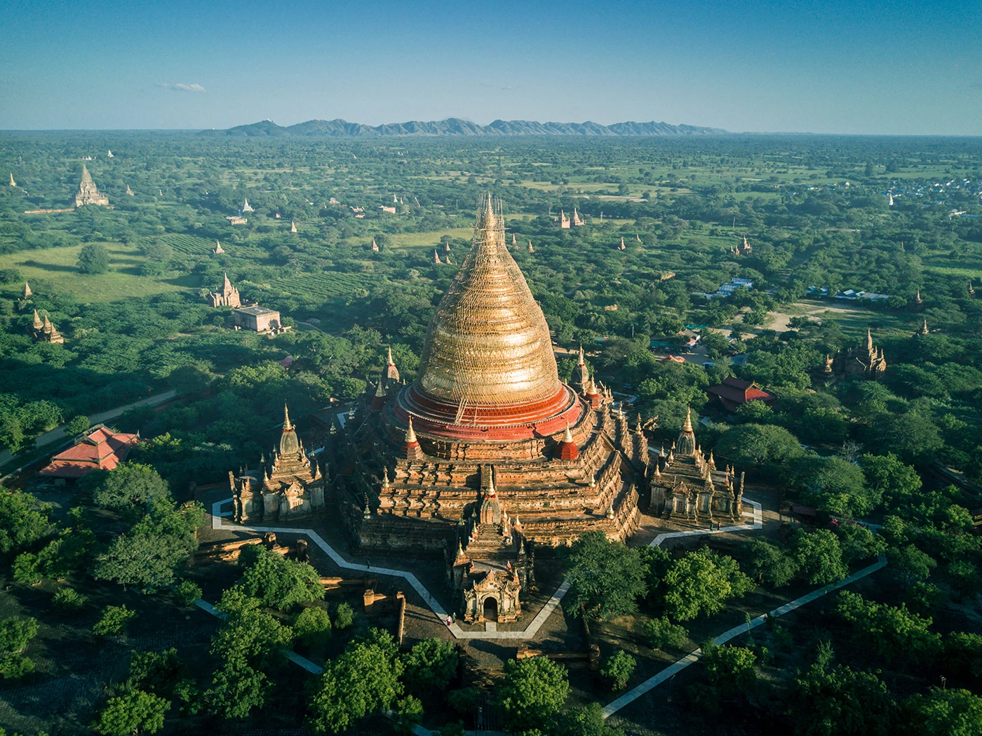 Temples in Myanmar. (Credit: Dimitar Karanikolov / Behance CC BY-NC-ND 4.0)