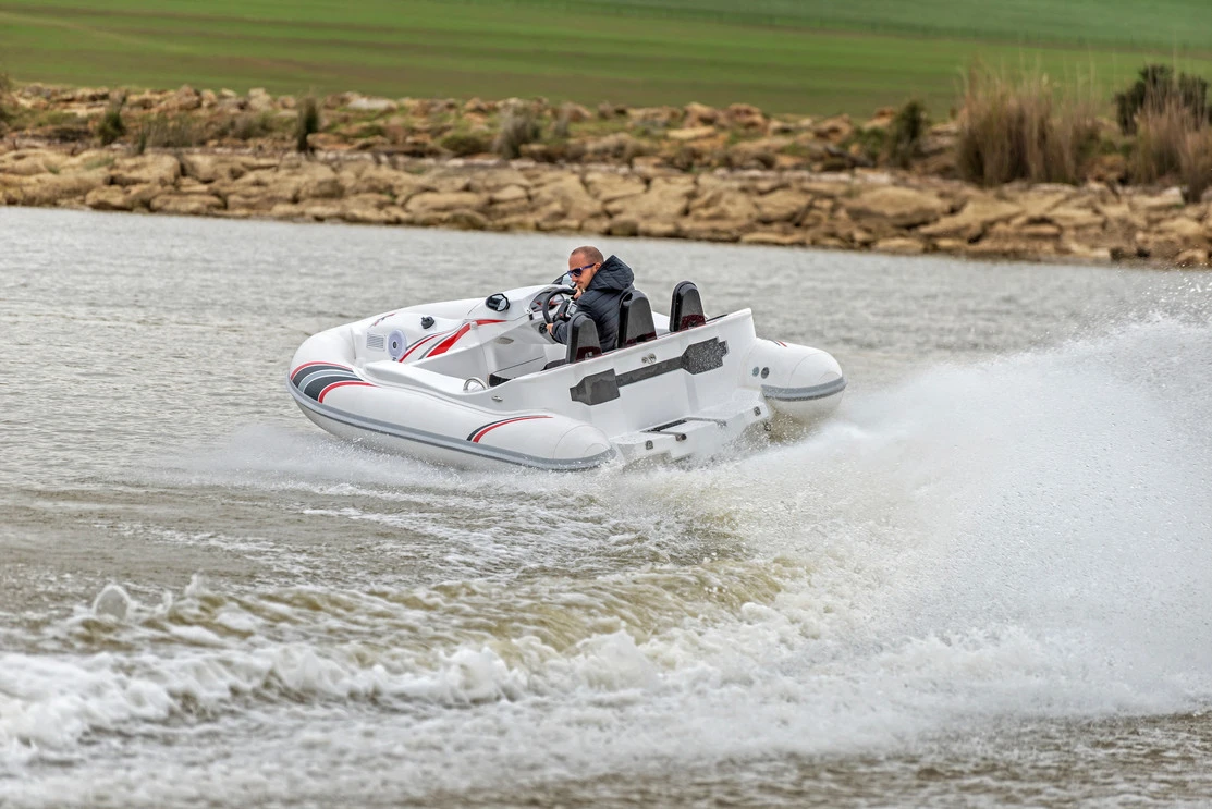 The smart looking Seakart 335 inflatable boat is available in two versions that can seat three or five passengers