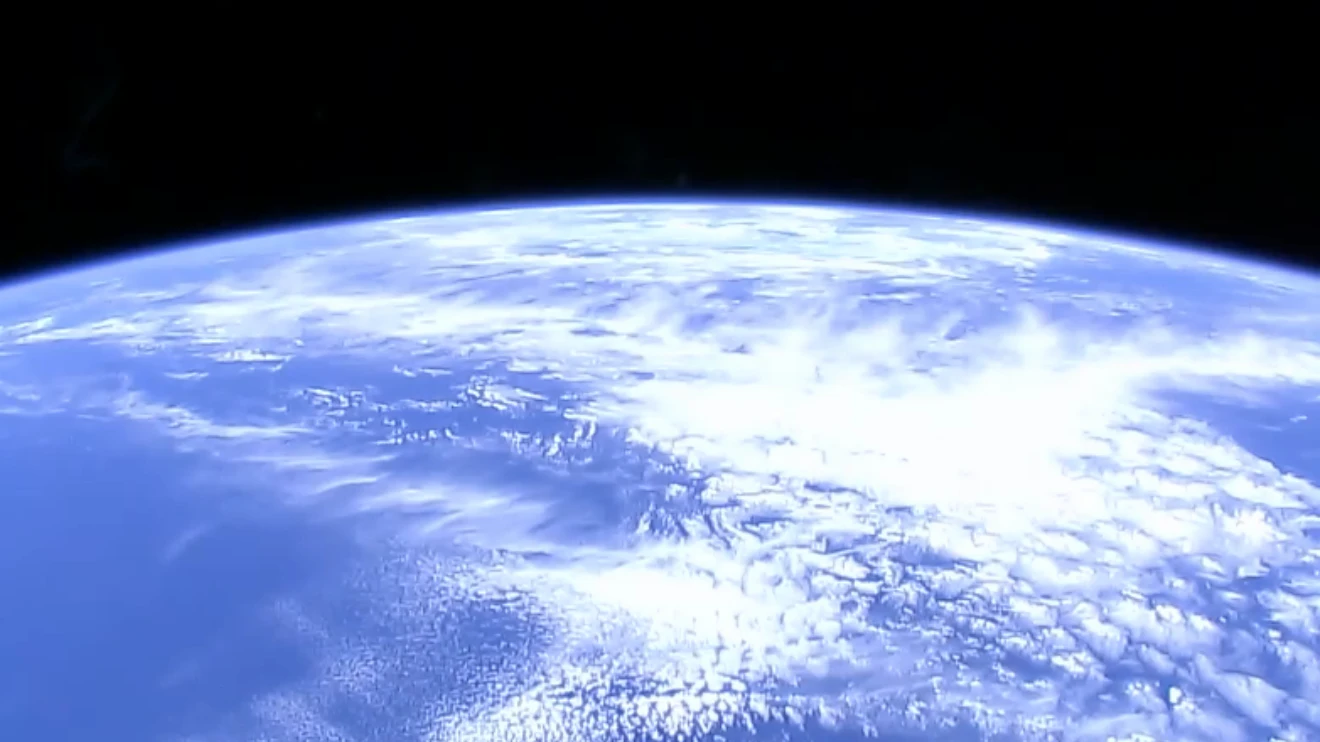 The ISS orbits the Earth 16 times a day, allowing it to witness numerous breathtaking sights (Photo: NASA)