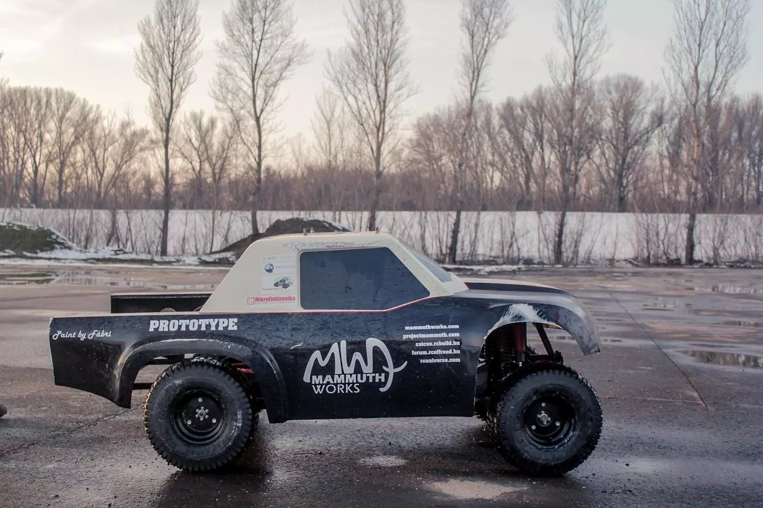 The Mammuth Rewarron boasts a top speed of around 70km/h (45 mph)