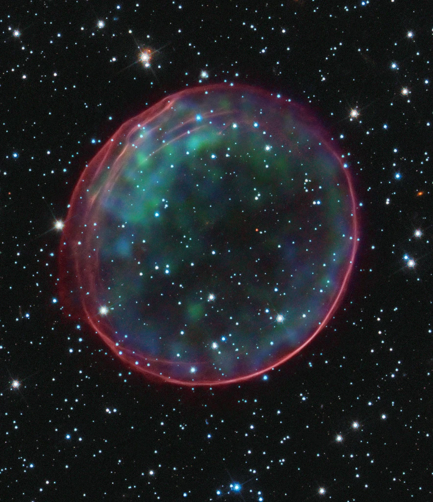 January 11, 2012: Hubble Space Telescope solved the mystery of the type of star, or so-called progenitor, that caused a supernova in a nearby galaxy (Image: : NASA, ESA, CXC, SAO, the Hubble Heritage Team (STScI/AURA), and J. Hughes (Rutgers University))