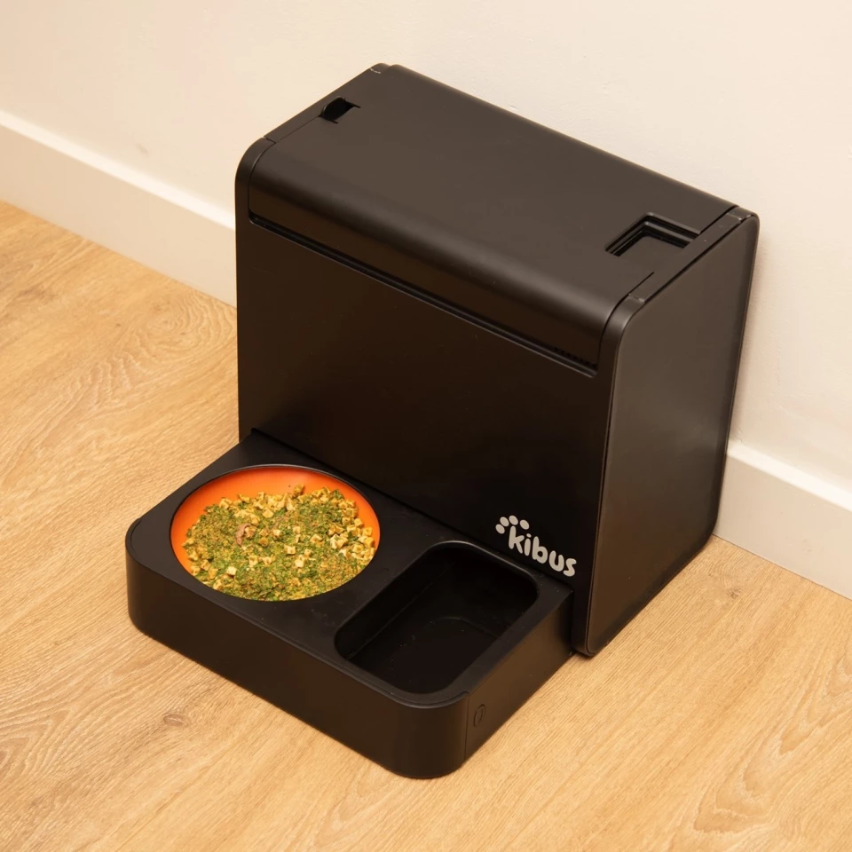 Kibus is powered by a nearby electrical outlet, and alerts users when the water tank needs to be refilled
