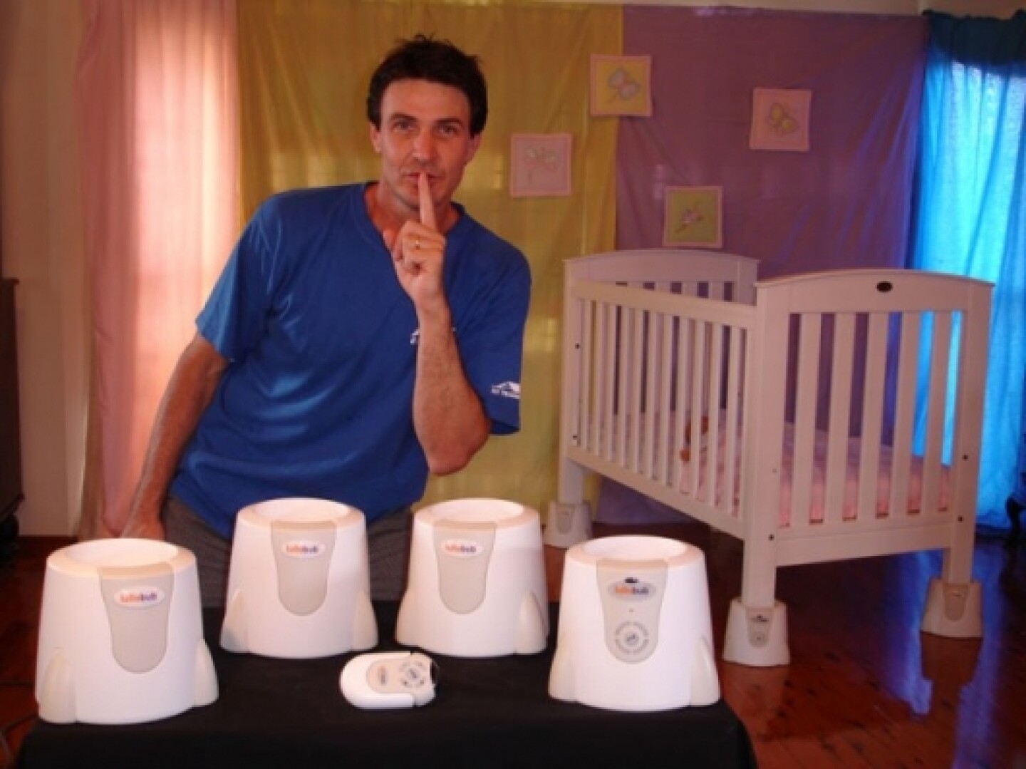 Lullabub automatic cot rocker