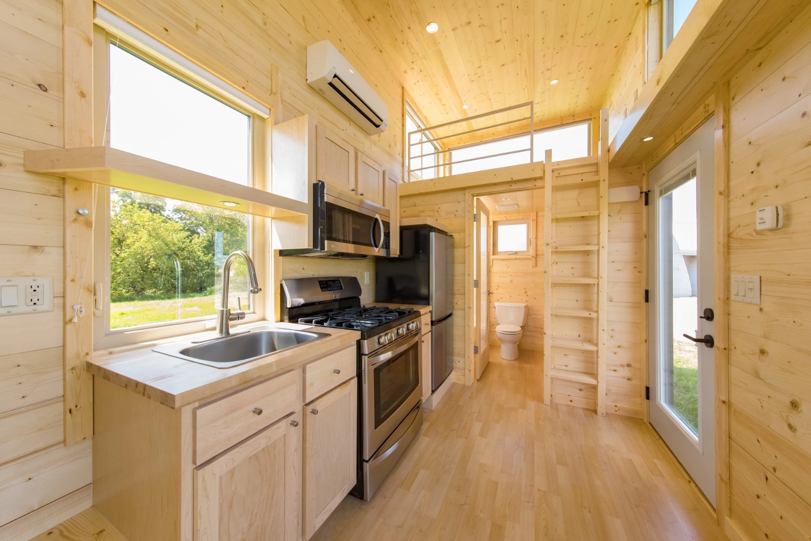 The One XL's kitchenette
