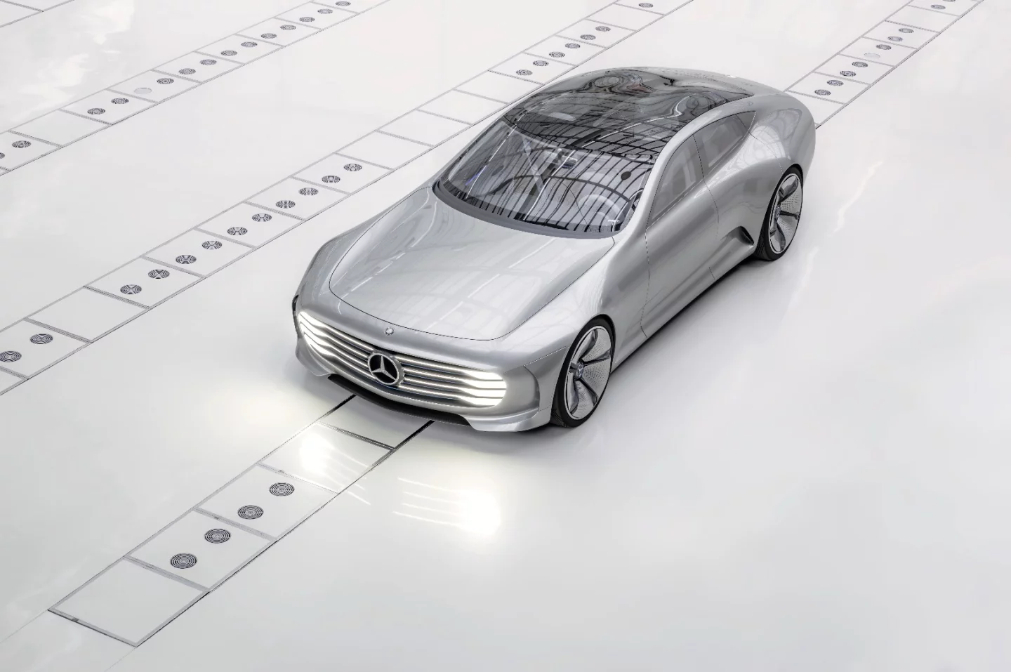 The Mercedes Concept IAA changes its shape depending on how fast the car is moving