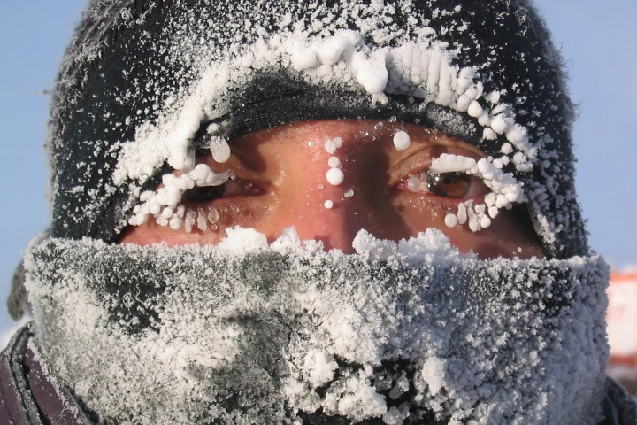 If the cream were applied to users' skin before they went outside on cold winter days, it could keep their skin cells from freezing