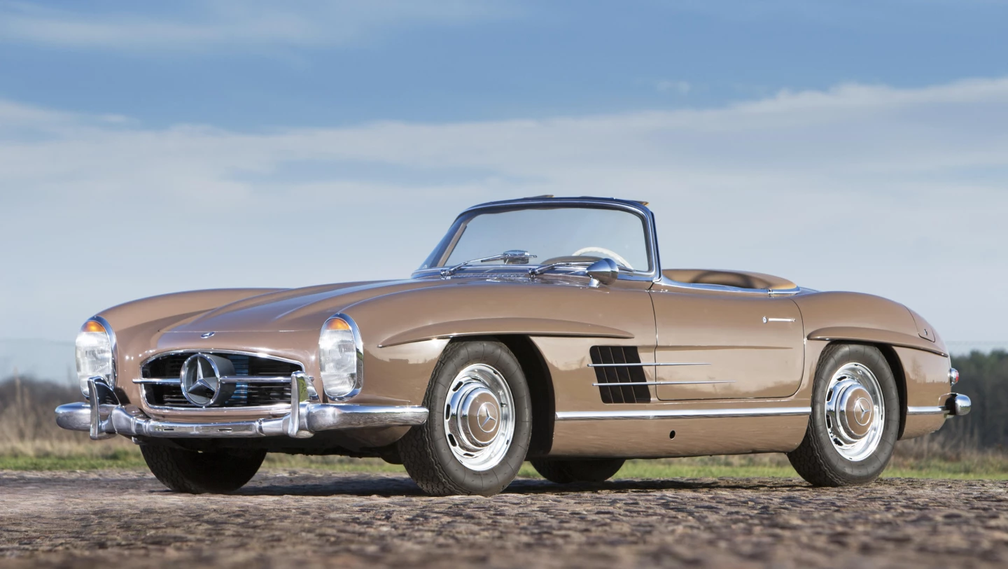 This 1960 Mercedes-Benz 300SL Roadster once owned by Alfried Krupp von Bohlen und Halbach sold for €1,121,250 (US$1,220,926)