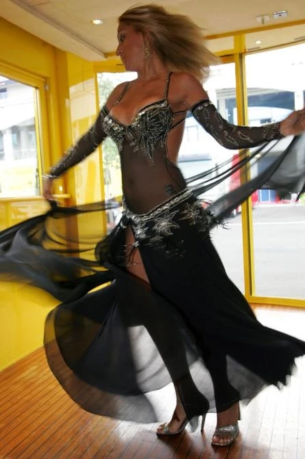 Entertainment at the Jordan press luncheon was distinctly Turkish, complete with belly dancer