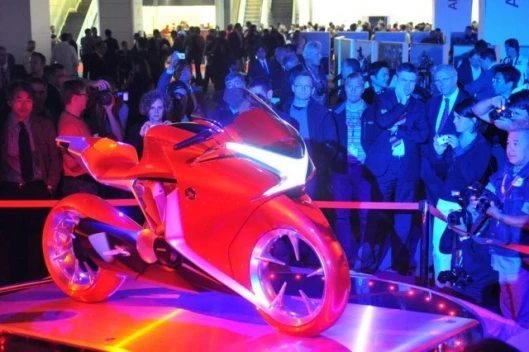 Honda's V4 Concept Model