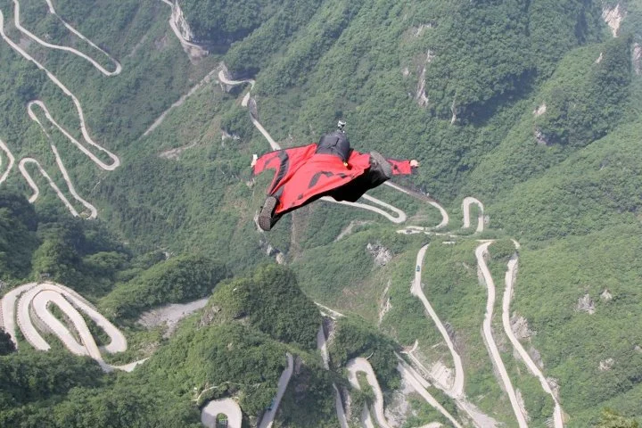 Picture courtesy of World Wingsuit League