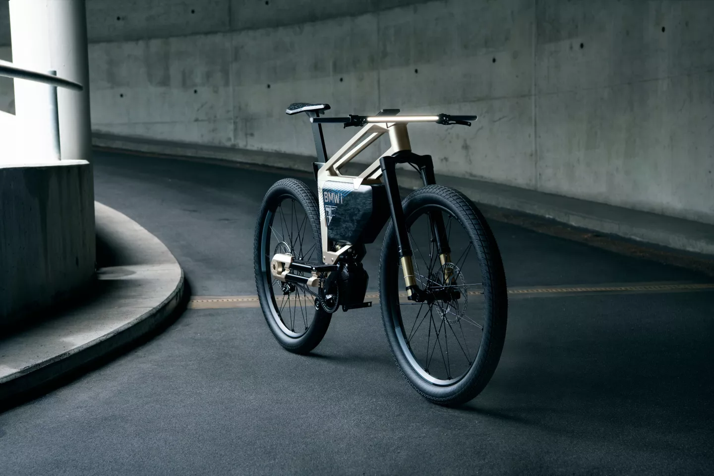 The i Vision AMBY benefits from suspension front and back, as well as thick tires, for soaking up the bumps along the way