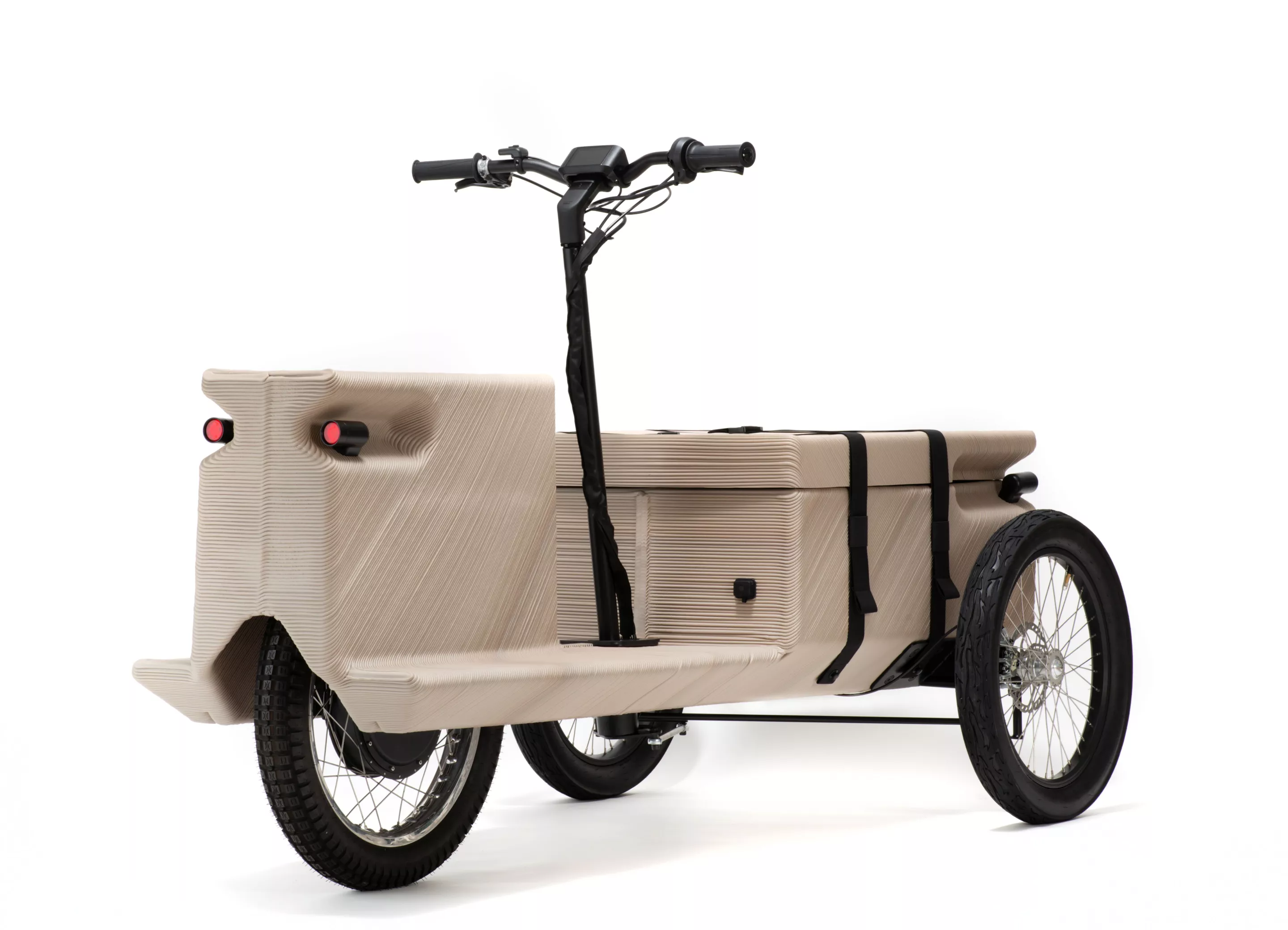 The rear-hub motor offers a top speed of 25.5 km/h