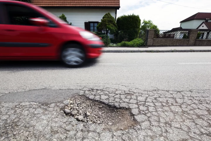 Adding bacteria could prevent de-icers from causing concrete used on roadways to crack