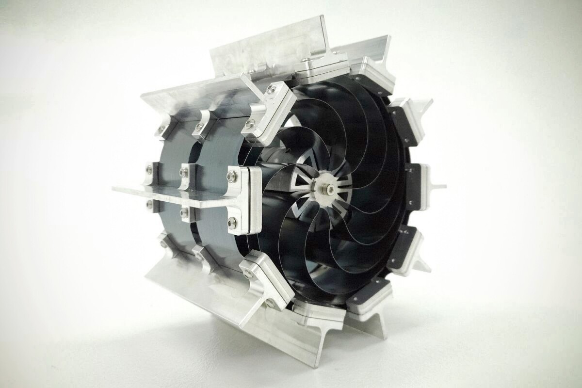 Airless wheel can change shape and drive through fire