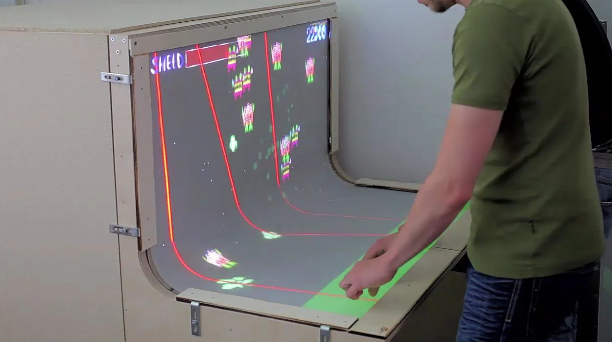 BendDesk offers multi-player, multi-touch gaming opportunities
