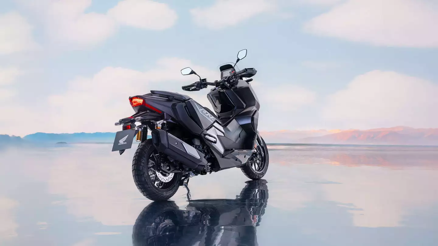 The ADV350 comes with a storage compartment light and smartphone connectivity