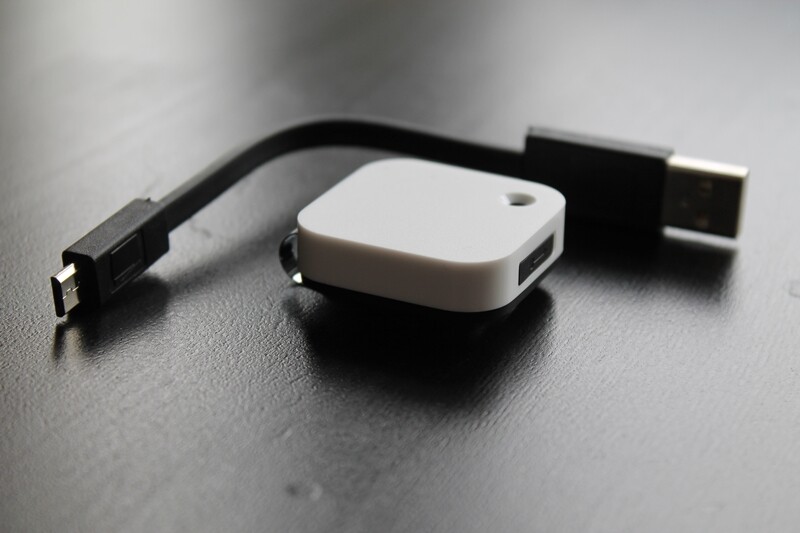 The device is provided with a USB cable for charging and uploading photos to the Narrative servers, or users can choose to copy images to their computer