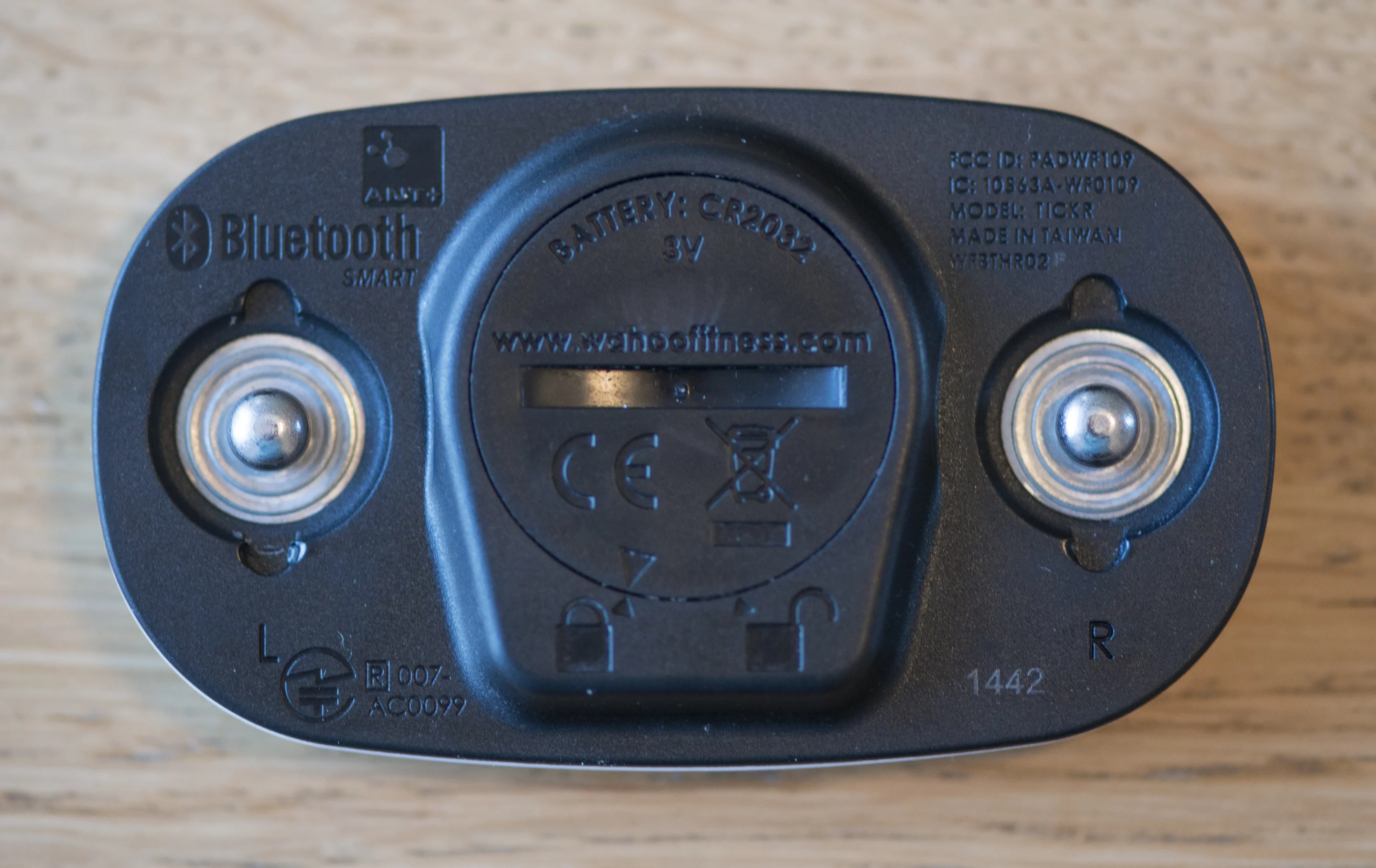 The Wahoo Fitness Tickr X clicks onto the chest strap (Photo: Simon Crisp/Gizmag.com)