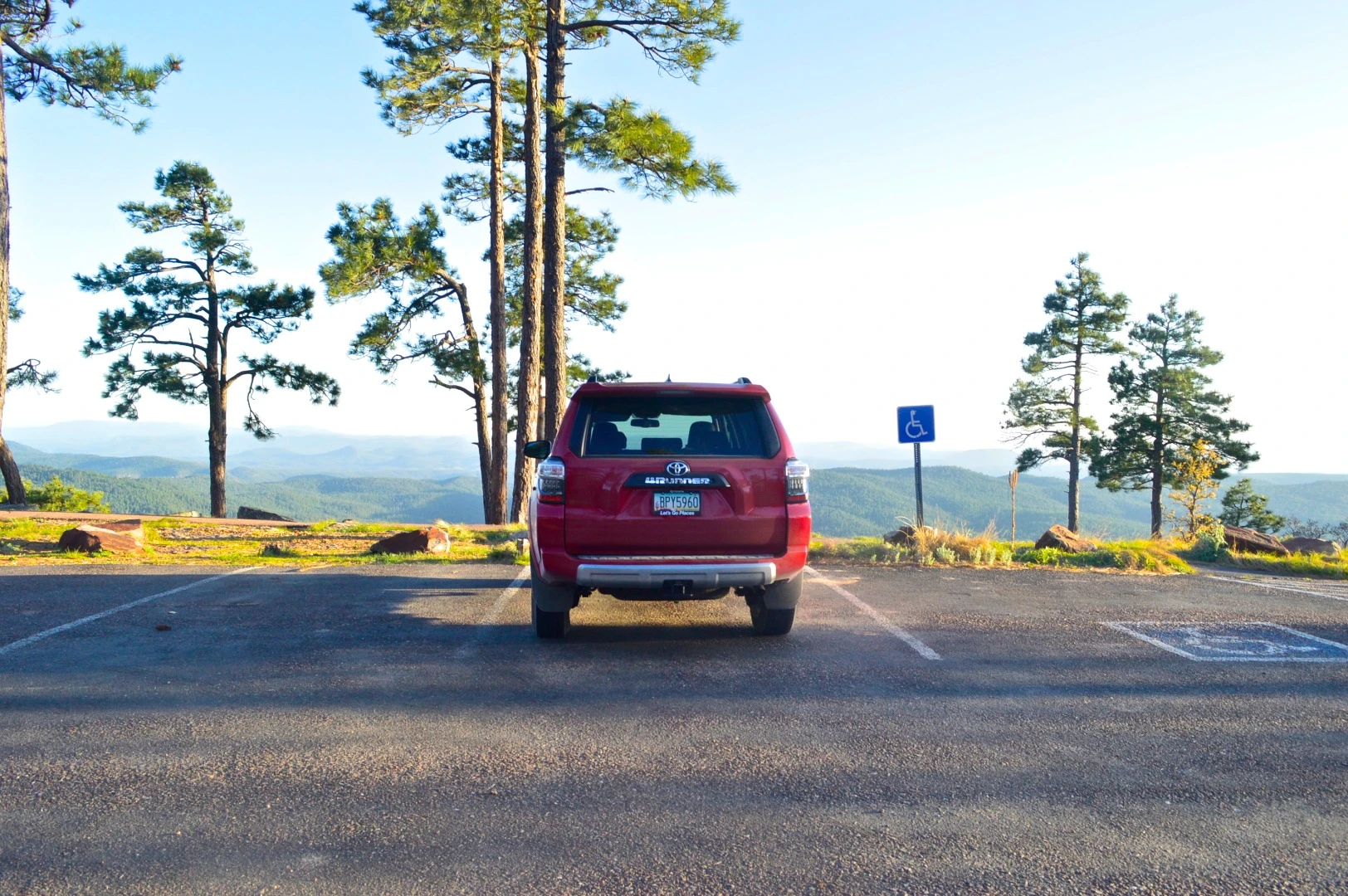 4Runner on the edge of the world