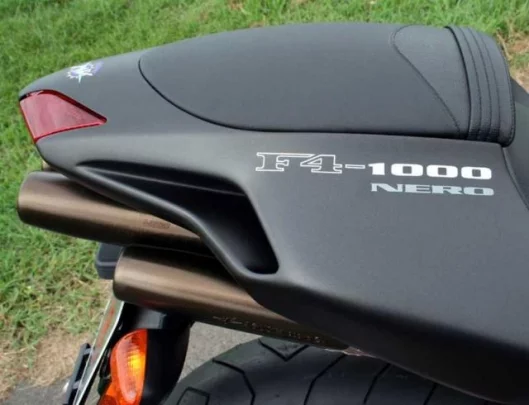 The Nero's rear cowl