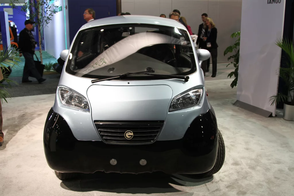 The TRIAC electric three-wheeled vehicle