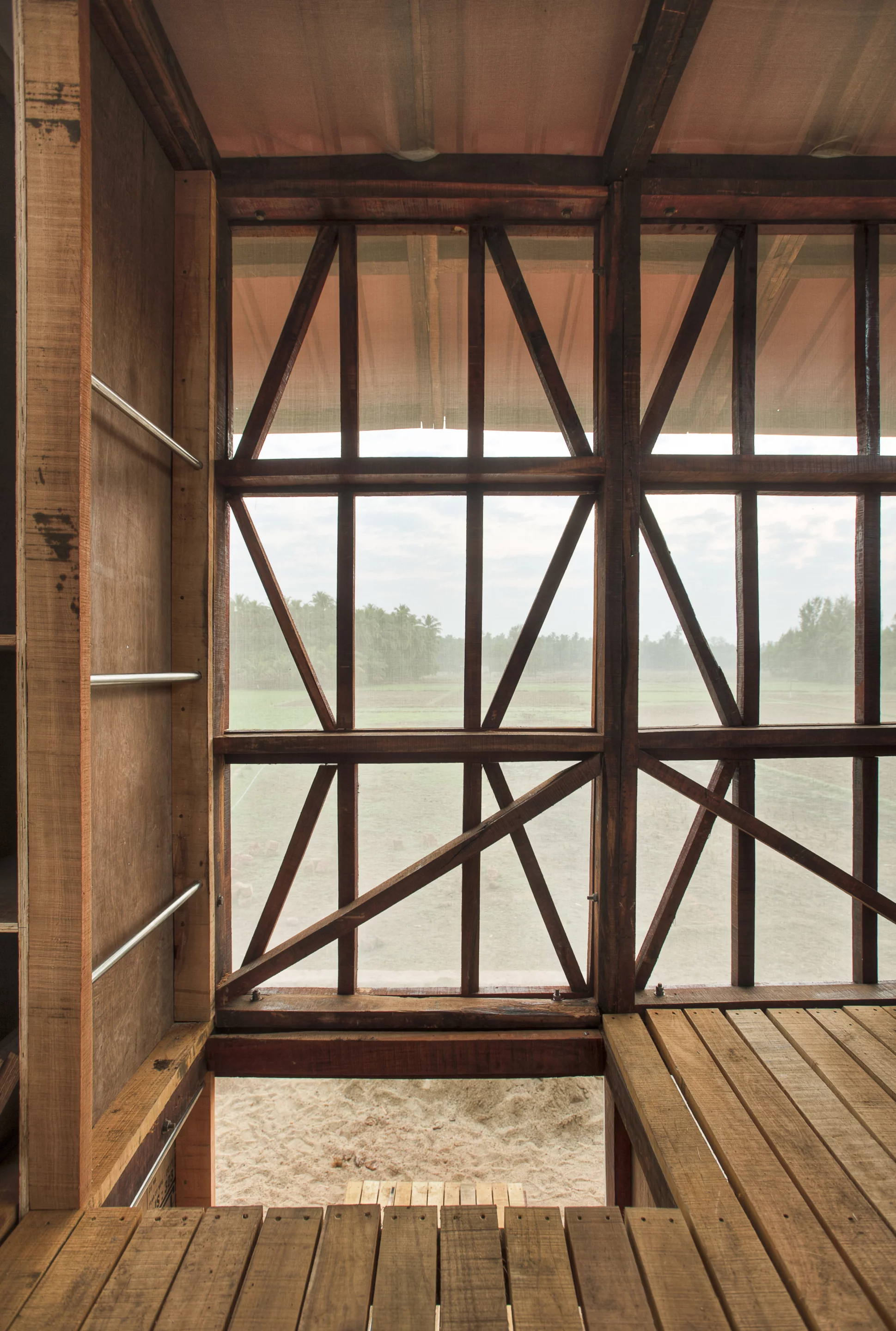 The Hut-to-Hut prototype uses mosquito nets to create translucent walls (Photo: Pasi Aalto/Rintala Eggertsson)