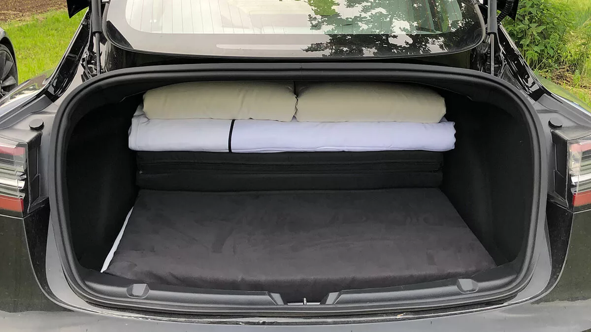 Dreamcase says quick-packing (i.e. stacking the mattress with the case rather than inside it) allows for set up times of about one minute, rather than the 2.5 or so it takes when fully packed