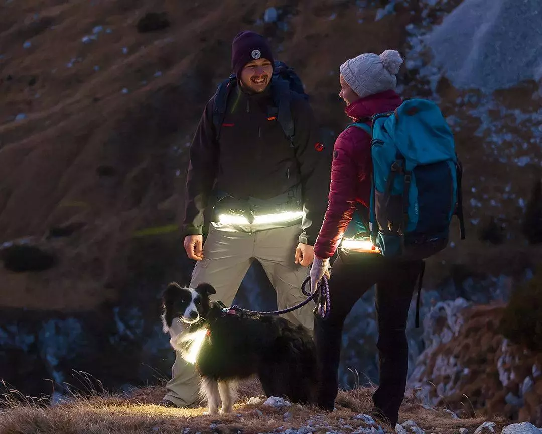 The dust- and water-resistant OliLight is a light belt with LEDs embedded inside a UV-resistant polyurethane casing pumping out a maximum of 1,200-lumens