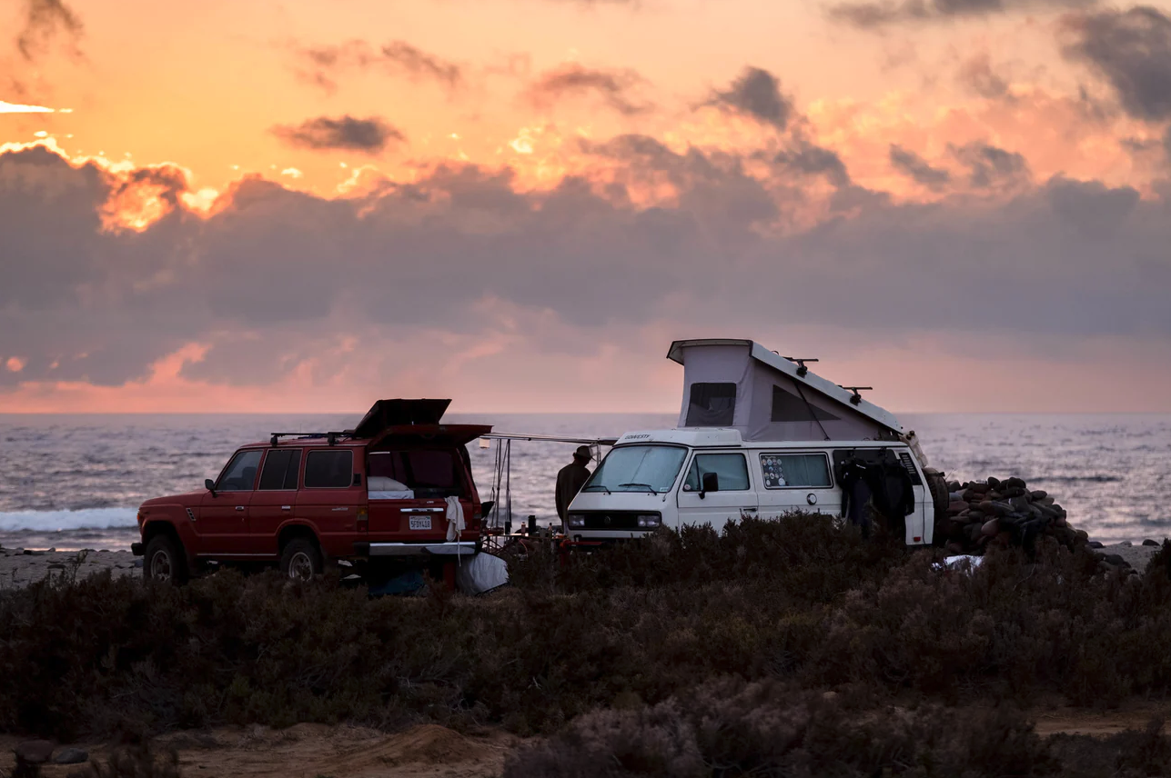 No need to rush out of the wilderness to beat the fading light if you bring the Pacific Adventure Works HSP along
