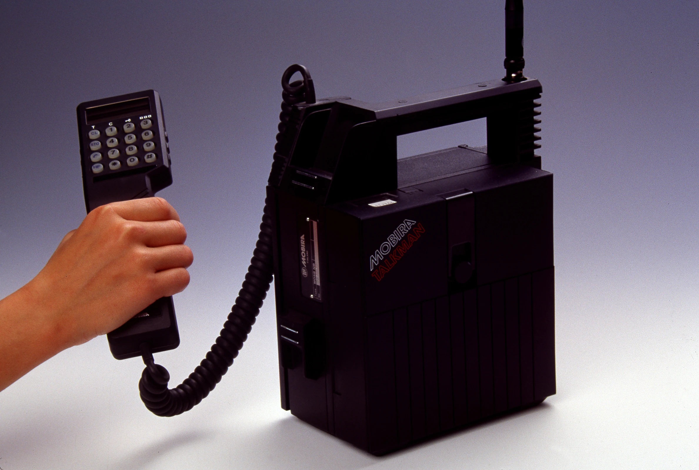 Mobira Talkman, NMT450 portable car phone, 1984 (Photo: Nokia)