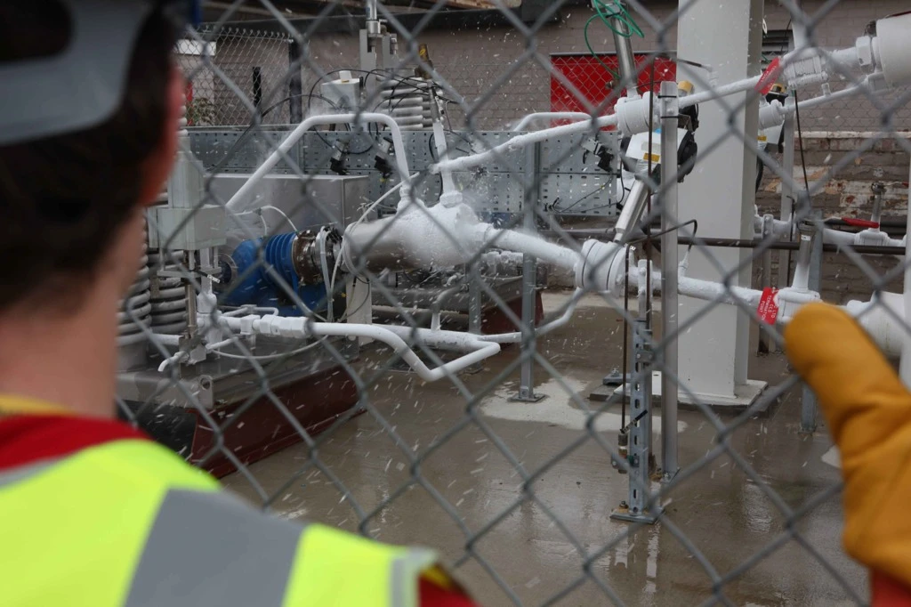 The CES pilot project in operation at Scotland's Slough Heat & Power plant (Photo: Highview Power Storage)