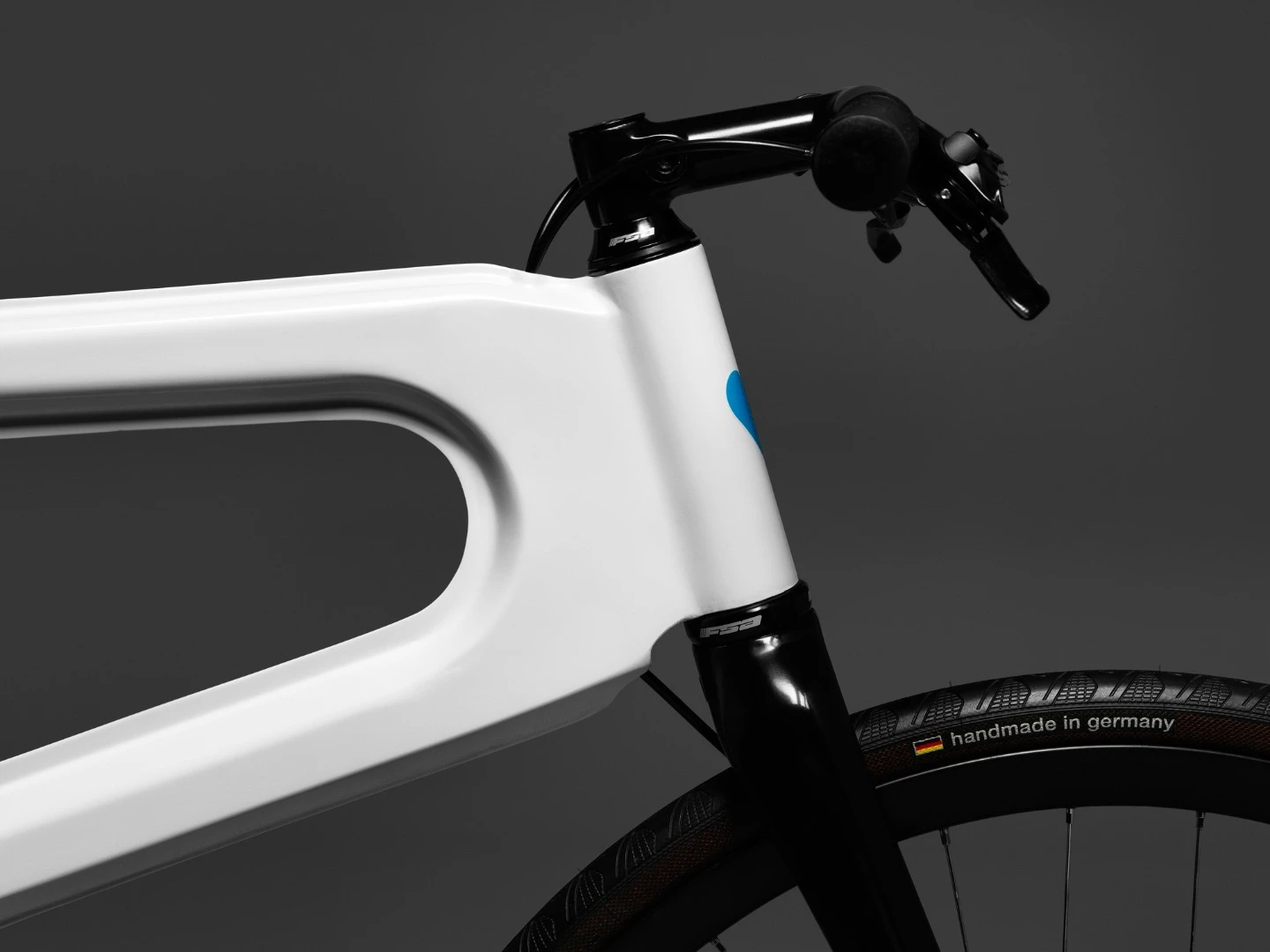 A pledge of €1,150 (about US$1,307) will currently get you a singlespeed Mokumono, with €1,400 ($1,591) fetching an 8-speed