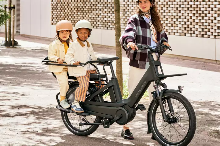 The Urban Arrow Breeze is "as compact as a regular bike, but with the capacity of a cargo bike"